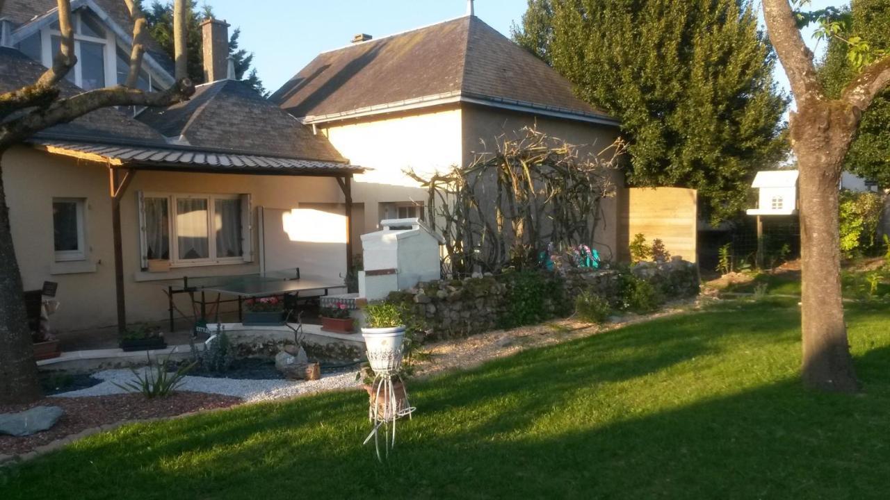 chambre d'hôtes mansardée Saint-Ouen-les-Vignes Extérieur photo
